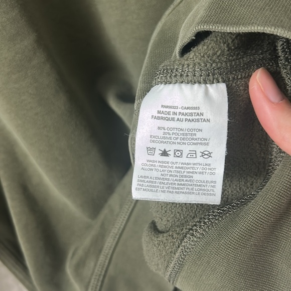Nike Swoosh Embroidered Sweatshirt Size M Green Pullover Long Sleeves Crewneck - Picture 6 of 8